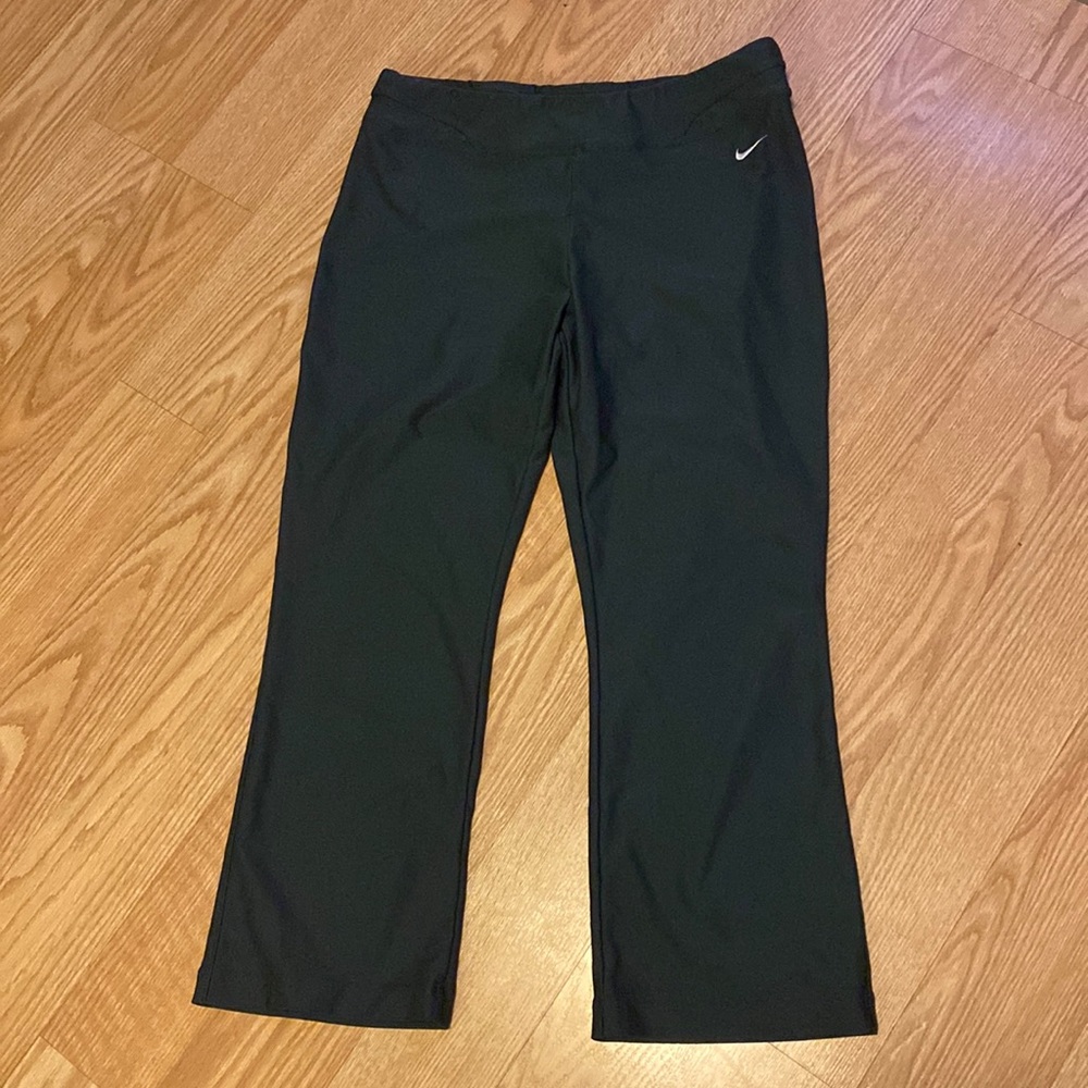 Nike Capri